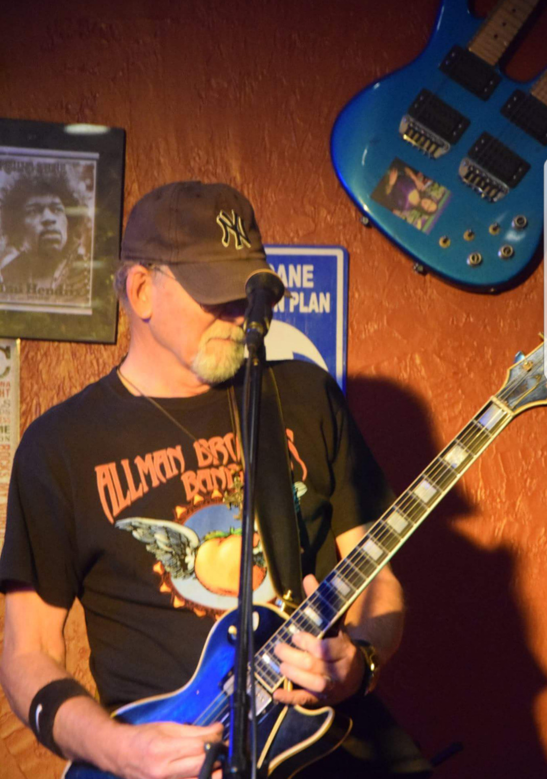 Sid Thompson Mudbugs Crawfish